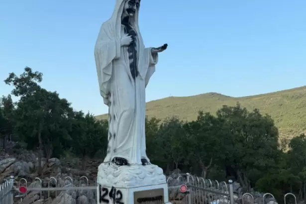 Profanaci�n en Medjugorje: incendio y vandalismo en las im�genes de la Virgen