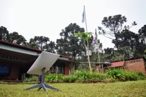 El Gobierno anunci� un acuerdo con Starlink para llevar internet a escuelas rurales