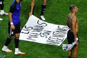 Las sanciones que podr�a recibir la Selecci�n argentina por la bandera de las Islas Malvinas