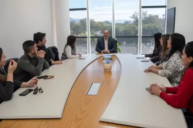 La Capital y la Uni�n de Arquitectos sellan un convenio por el desarrollo urbano