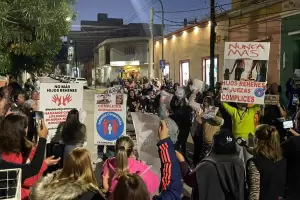 Maltrato infantil: familiares reclamaron justicia y cuestionaron la guarda del ni�o