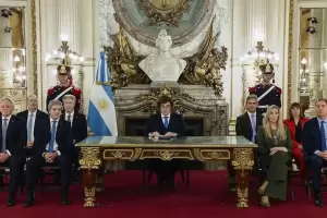 Milei anunci� una reforma integral del BCRA y un "grillete fiscal" para impedir el d�ficit