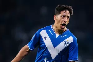 V�lez fue de menos a m�s y se lo dio vuelta a Talleres en C�rdoba