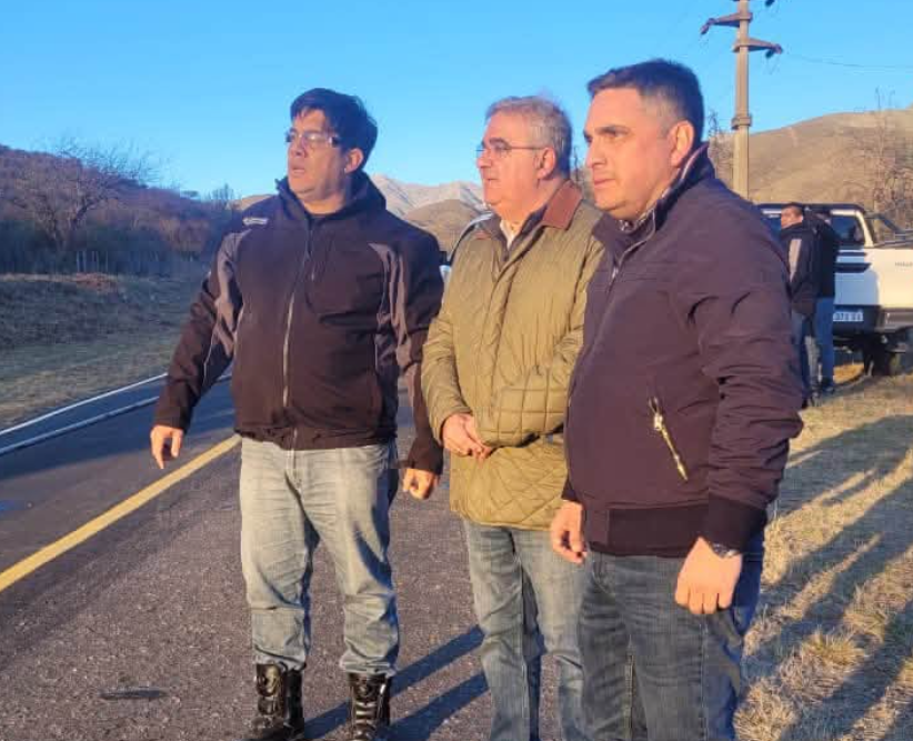 Controlaron una parte del incendio de El Rodeo: Jalil recorrió la zona afectada