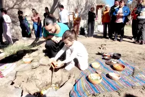 Entre artesan�as, danzas, m�sica y emociones, Casa de la Puna honr� a la Pachamama con una emotiva celebraci�n