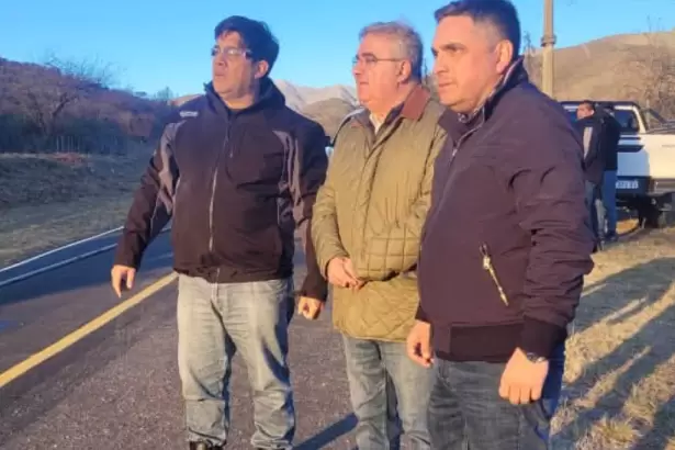 Controlaron una parte del incendio de El Rodeo: Jalil recorri� la zona afectada