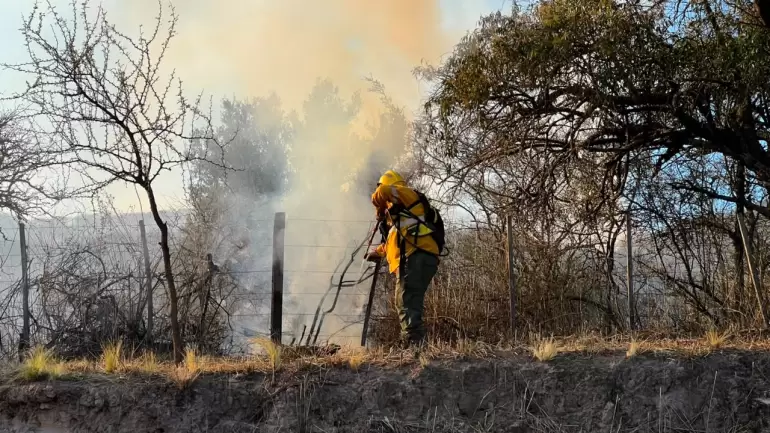 temporal e incendio en el rodeo