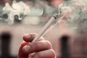Un estudio global revela que los fumadores poco saben de los riesgos del cigarrillos