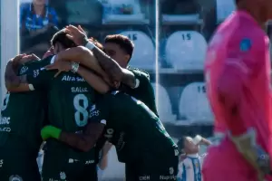 Sarmiento se hizo fuerte en su visita a Atl�tico Tucum�n y sum� tres puntos importantes