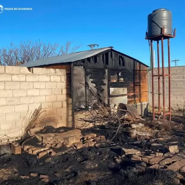 Imprudencia: quemaban pastizales y terminaron incendiando una vivienda