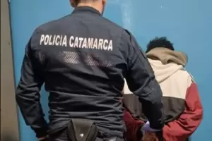 Lo sorprendieron infraganti cuando sal�a de una vivienda: lo detuvieron