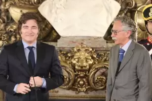 Reglamentaron la reforma migratoria: extranjeros no residentes deber�n pagar la atenci�n m�dica