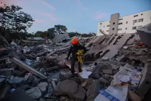 Terremoto en Colombia: hay al menos 240 muertos y buscan a miles de sobrevivientes