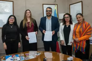 Catamarca: firman convenio de coorperaci�n y patrocinio con el Colegio de Trabajadores Sociales