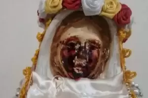 VIDEO. La Virgen Rosa M�stica volvi� a llorar en Met�n y aseguran que sus l�grimas parecen sangre