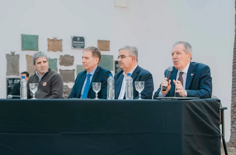 Su�rez destac� el impacto del Acueducto Albigasta: "Es una obra muy importante"