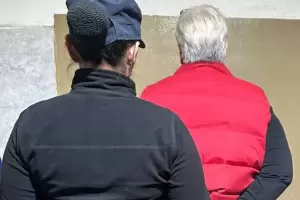 Sorprendieron a una mujer de 69 a�os robando un perfume en una farmacia de Catamarca