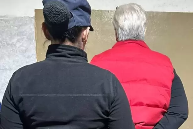 Sorprendieron a una mujer de 69 a�os robando un perfume en una farmacia de Catamarca