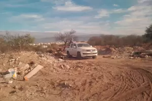 A diez d�as de comenzadas las obras de la Nueva Terminal, el basural crece sin control
