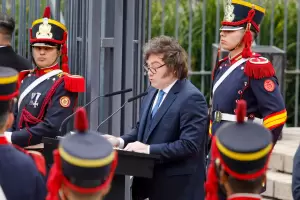 Milei homenaje� a San Mart�n con cr�ticas al kirchnerismo: "Quieren que vuelva el pasado"