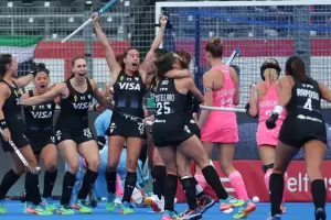 Las Leonas derrotaron 3-2 a Alemania y est�n a un paso de la clasificaci�n en el Mundial
