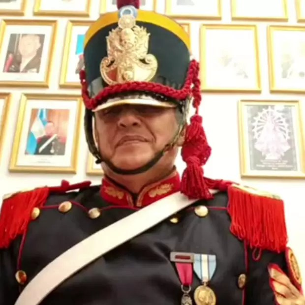 Qui�n es el granadero que custodia la casa donde muri� San Mart�n: historia y emoci�n