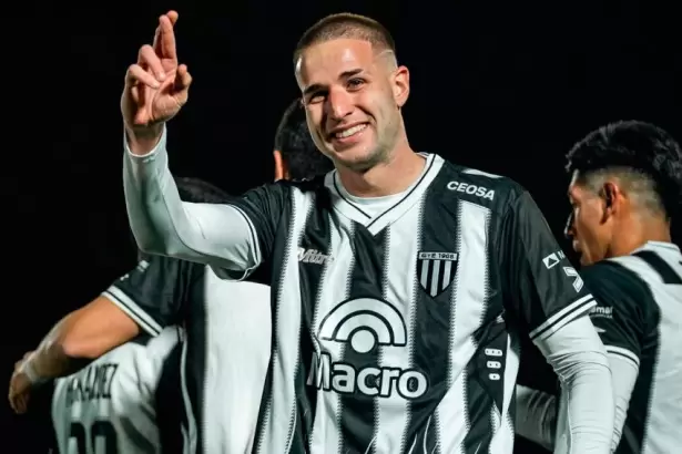Gimnasia festej� en Mendoza y le dio otro duro golpe al Talleres de Sampaoli