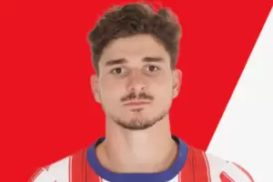 La foto oficial de Juli�n �lvarez en el Atl�tico de Madrid desat� una ola de memes