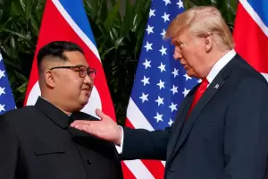 Trump anunci� que se reunir� con Kim Jong-un: "Tiene 57 armas nucleares muy poderosas"