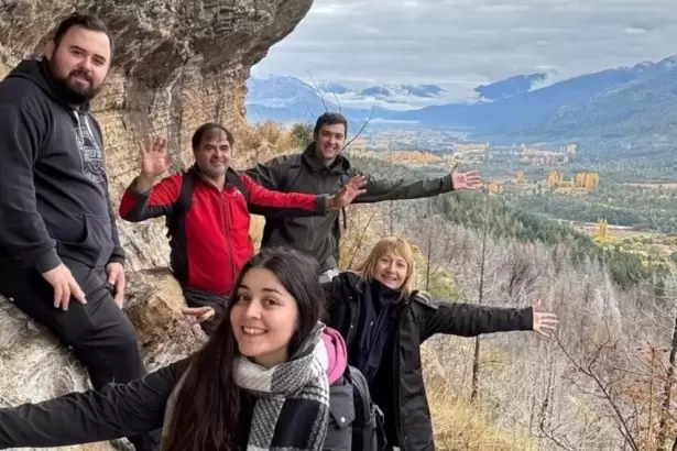 Tragedia: una turista muri� y su hija est� con muerte cerebral al caer 80 metros por un barranco