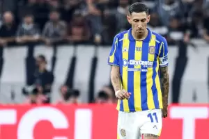 Rosario Central no aprovech� el hombre de m�s y se despidi� de la Copa Libertadores