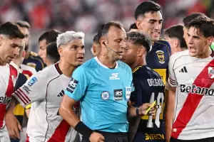 En medio de la guerra con AFA, Herrera vuelve a dirigir a River tras el penal no cobrado ante Boca