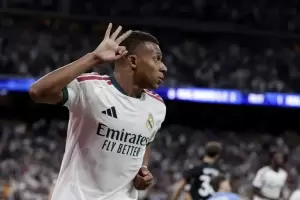 Real Madrid aplast� a la Real Sociedad con un triplete de Mbapp�