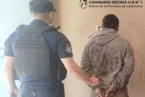 Quiso ingresar a robar en una f�brica de Catamarca, huy� en moto y fue detenido