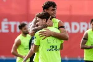 Juli�n �lvarez volvi� a entrenarse con el Atl�tico de Madrid y aceleran su recuperaci�n