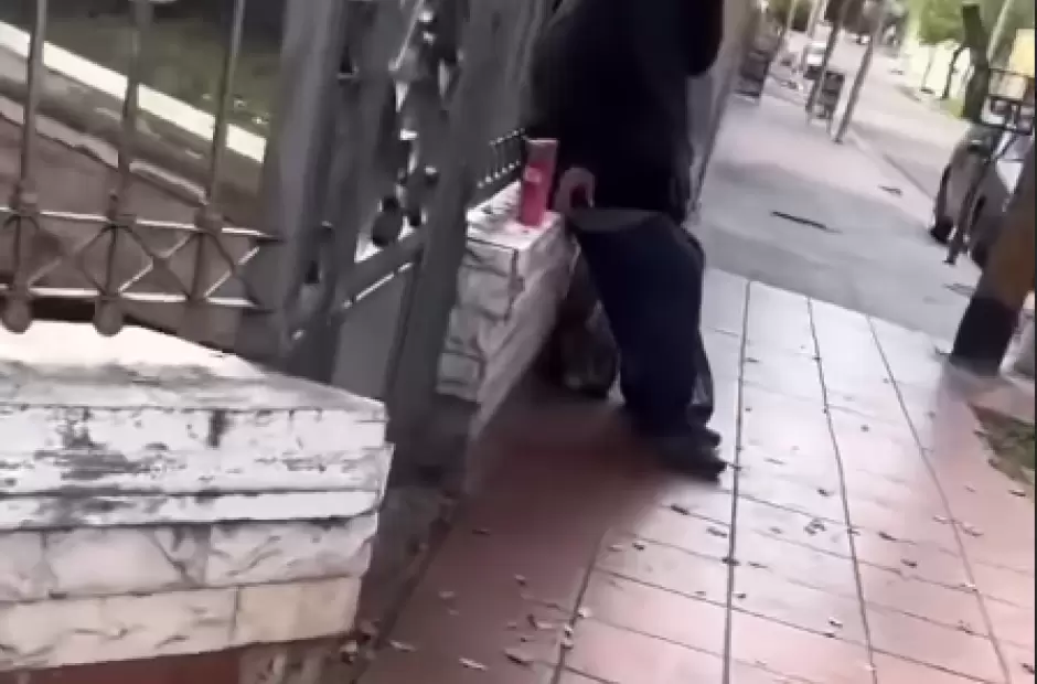 El vendedor quebrado por el maltrato