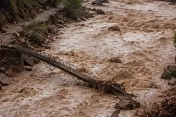 Evacuaron el Gran Ca��n por inundaciones repentinas: �efecto Ni�o?