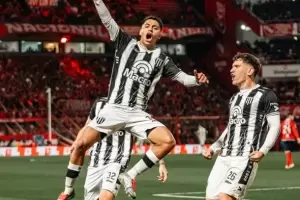 Gimnasia de Mendoza gole� a Independiente y qued� como l�der del Grupo A