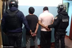 Detienen a dos hombres tras agredir a una joven y atacar a polic�as en Catamarca