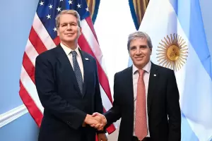 Tras elogiar al gobierno de Javier Milei, Scott Bessent se reuni� con Luis Caputo