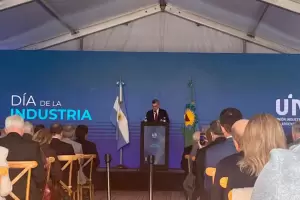 Fuertes reclamos de la UIA: pidieron bajar impuestos y reactivar la econom�a