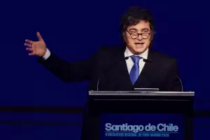 Milei le peg� a Macri: "Se dej� correr por los que tiraron piedras, nosotros no"