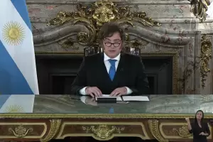 Milei anunci� la construcci�n de una base en Ushuaia: "Nuestra soberan�a enfrenta un peligro"