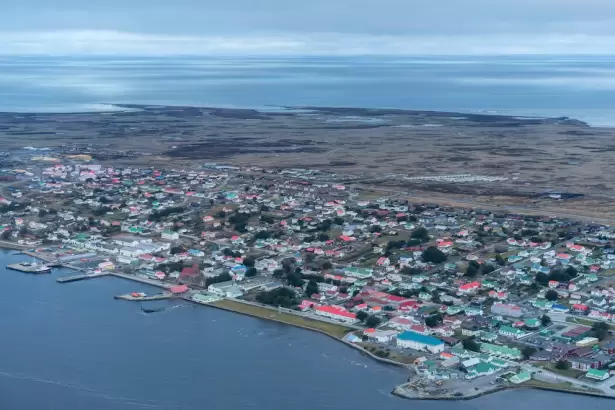 Malvinas: el Gobierno activa sanciones contra 45 personas y empresas