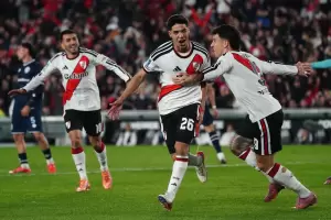 River le gan� 3-1 a Independiente Rivadavia en el Monumental y logr� su segundo triunfo con Leonardo Ponzio