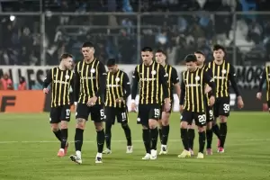 Atl�tico Tucum�n venci� 2-1 a Racing con un gol sobre la hora