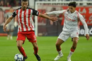 Argentinos Juniors empat� con Barracas Central y contin�a en lo m�s alto de la Zona B