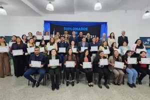 Inteligencia Artificial y educaci�n: nuevos egresados en Los Altos