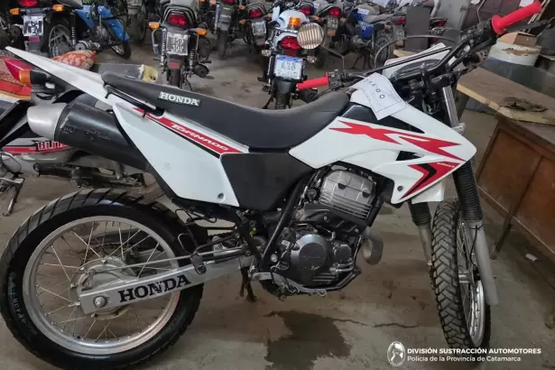 Operativo en Catamarca: secuestran una moto ilegal en el Corral�n Municipal