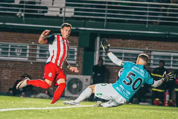 Barracas Central empat� con Banfield y sum� siete partidos sin ganar